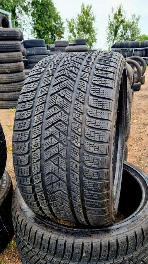 Pirelli SottoZero 3, winter 305/30 R20