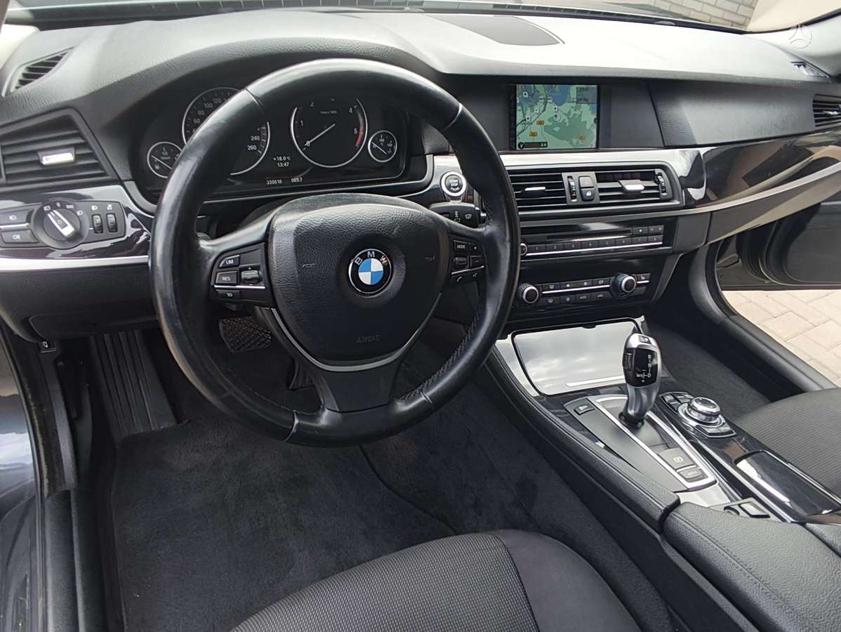BMW 525, 3.0 l., sedanas
