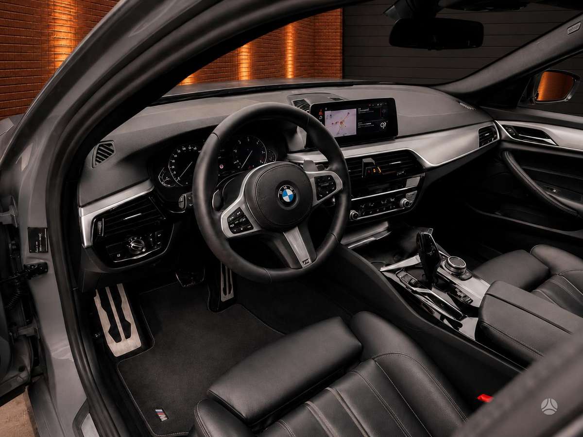 BMW 520, 2.0 l., Седан