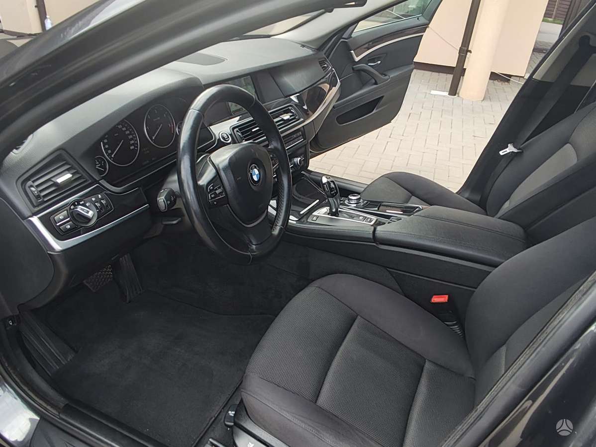 BMW 525, 3.0 l., Седан