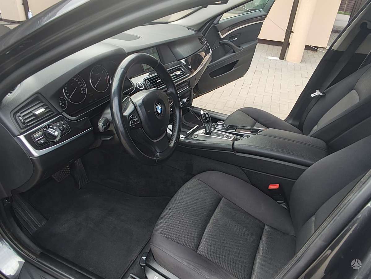 BMW 525, 3.0 l., sedanas