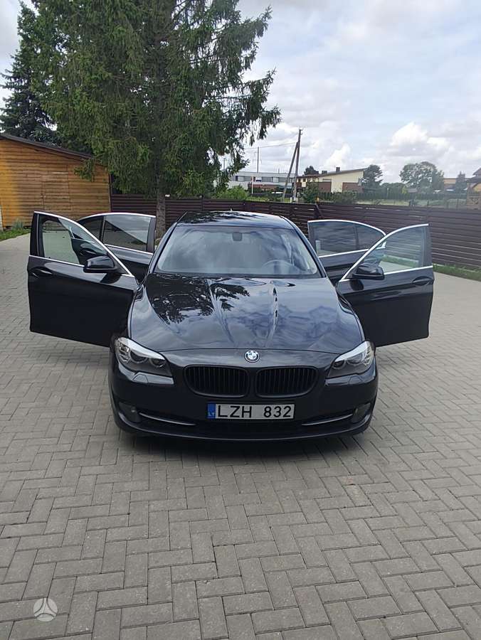 BMW 525, 3.0 l., sedanas