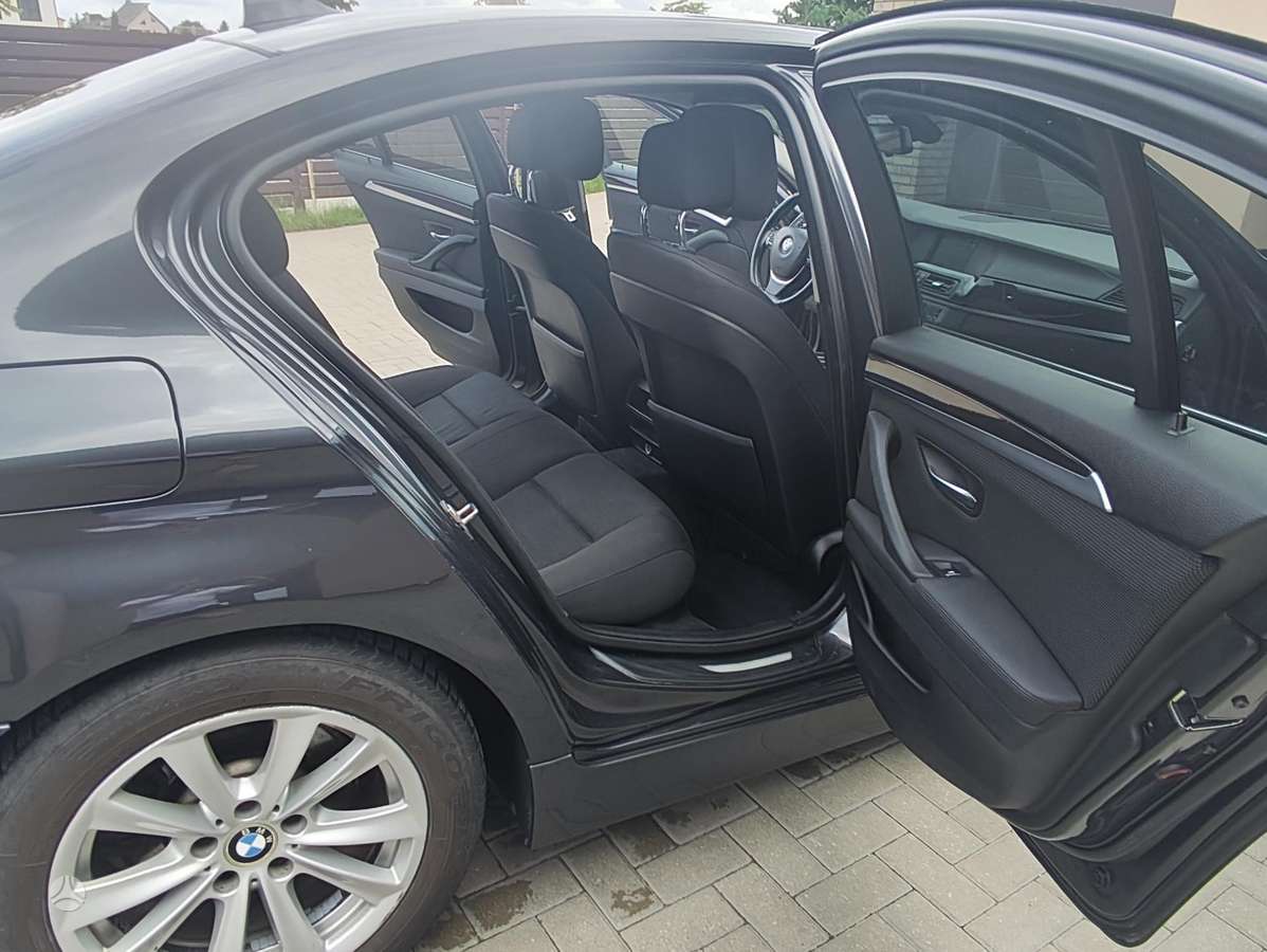 BMW 525, 3.0 l., sedanas