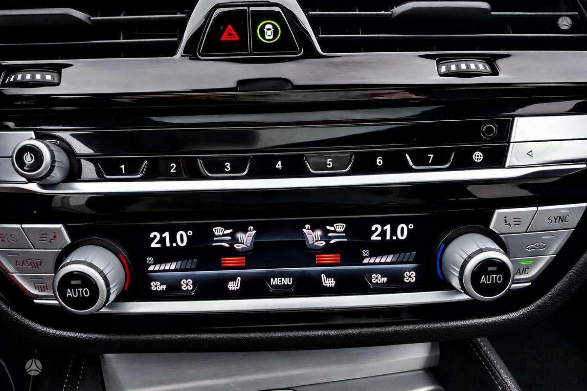 BMW 520, 2.0 l., Седан