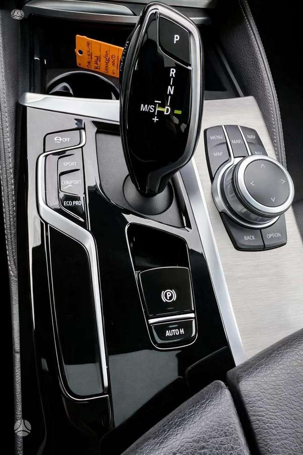 BMW 520, 2.0 l., Седан