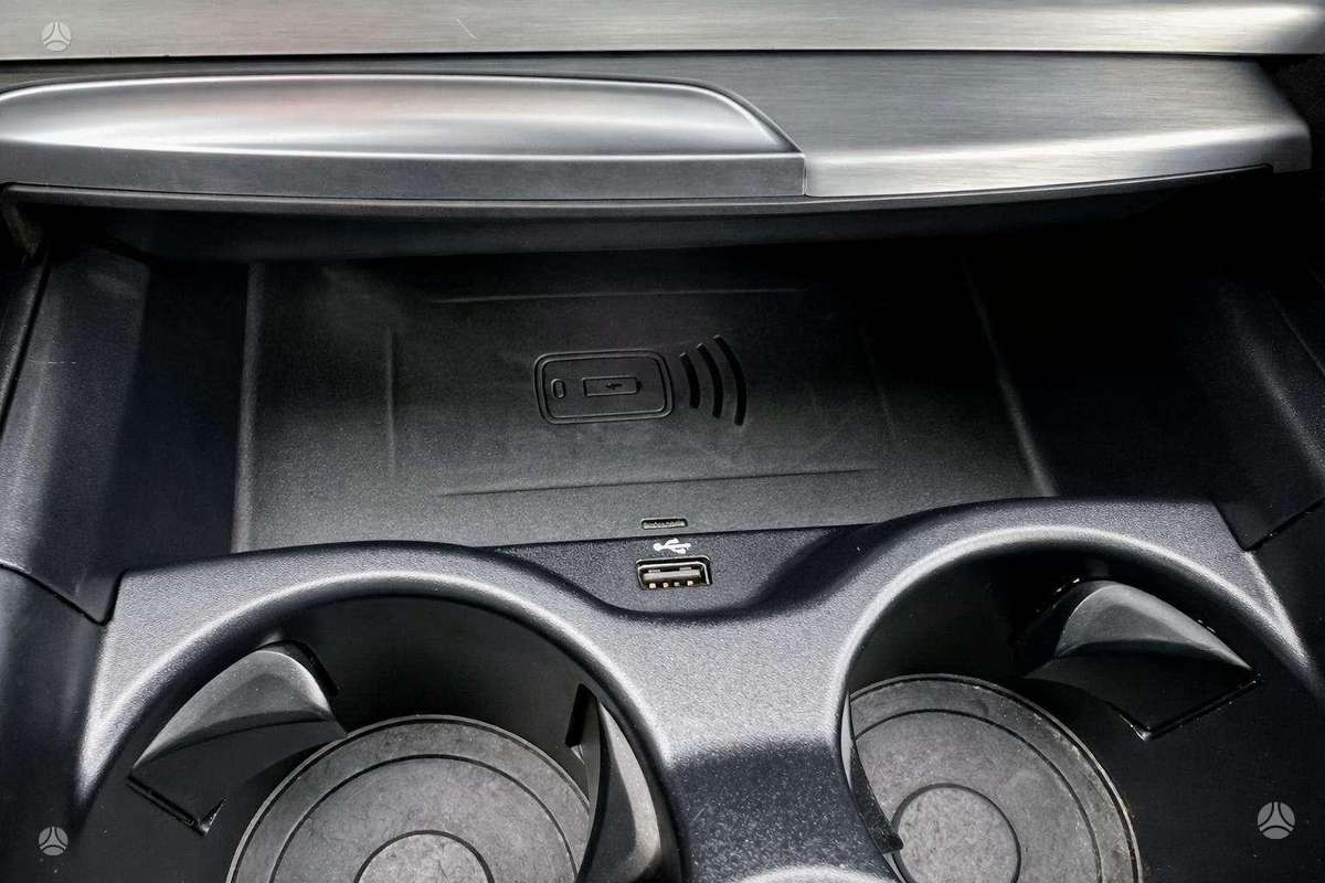 BMW 520, 2.0 l., Седан