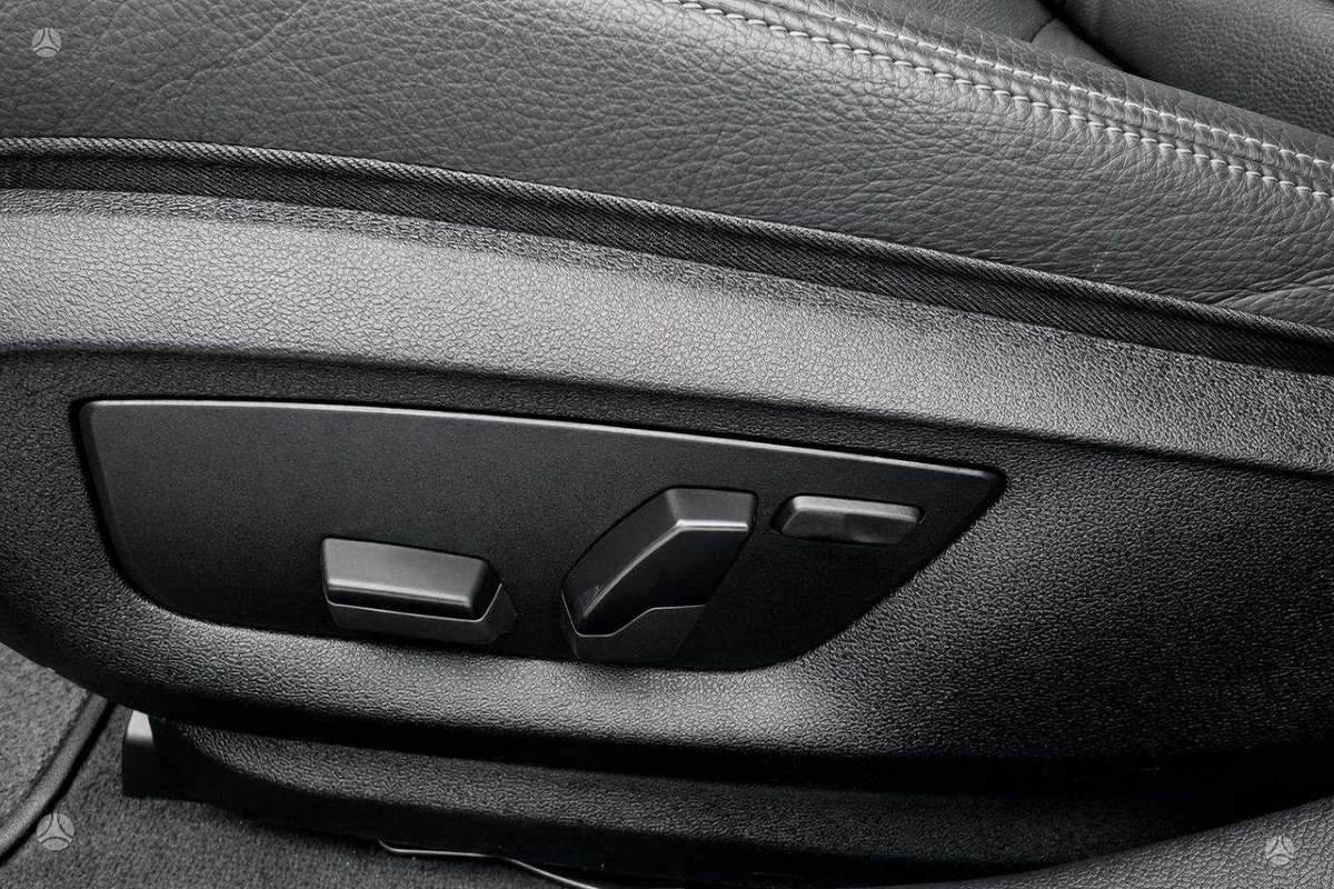 BMW 520, 2.0 l., Седан