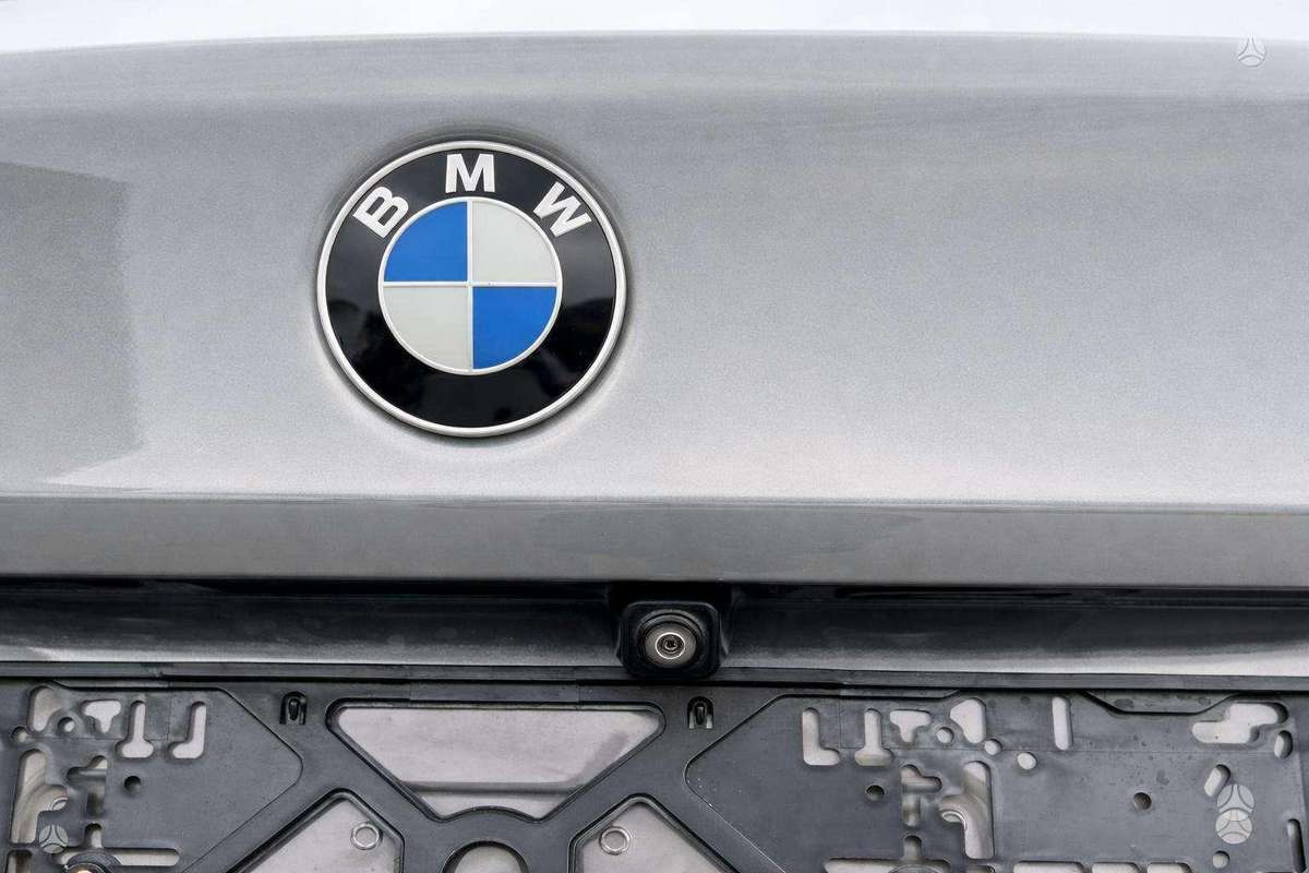 BMW 520, 2.0 l., Седан