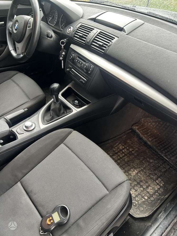 BMW 120, 2.0 l., Седан