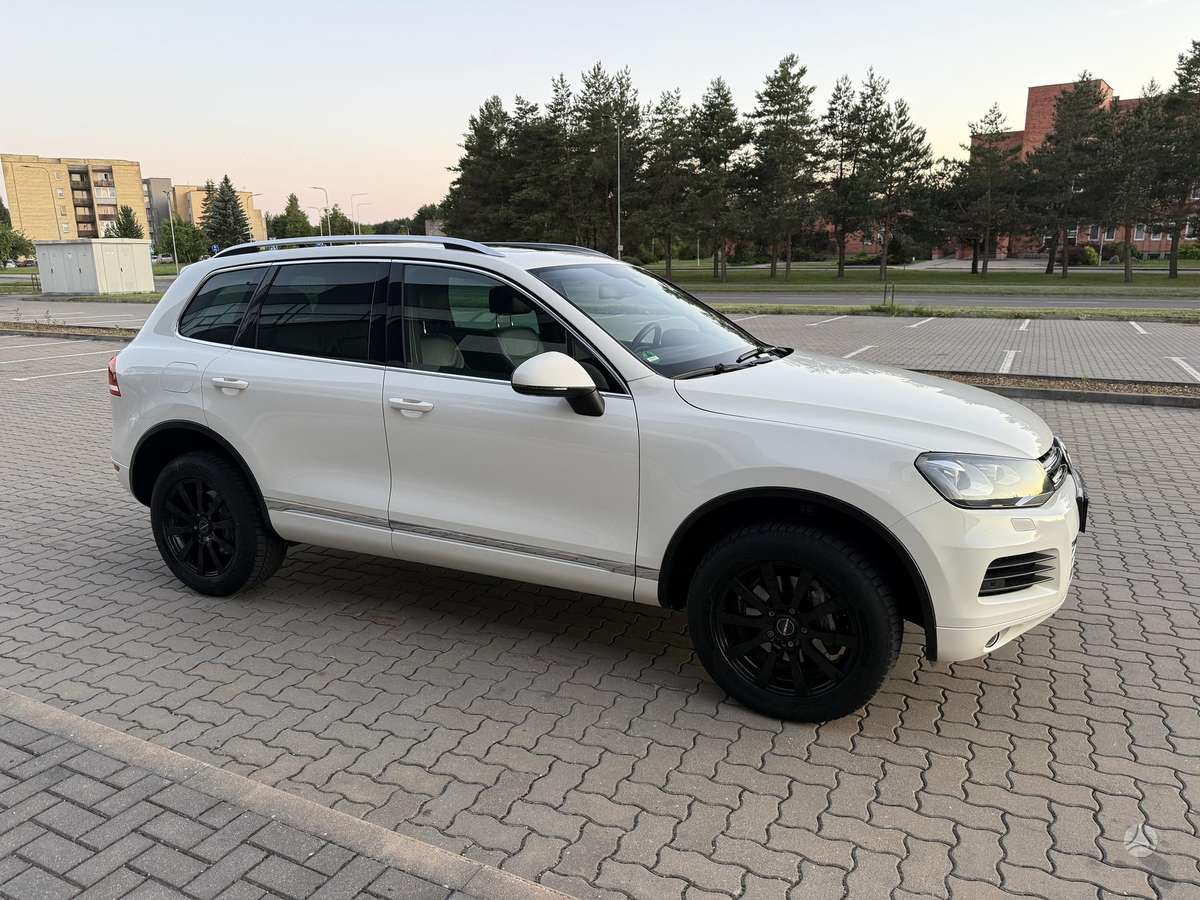 Volkswagen Touareg - 12