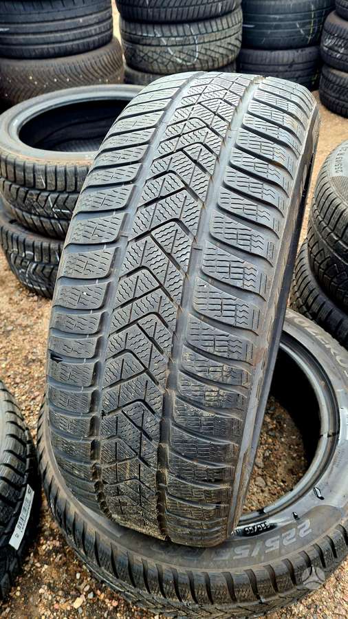 Pirelli SottoZero 3, winter 225/55 R18