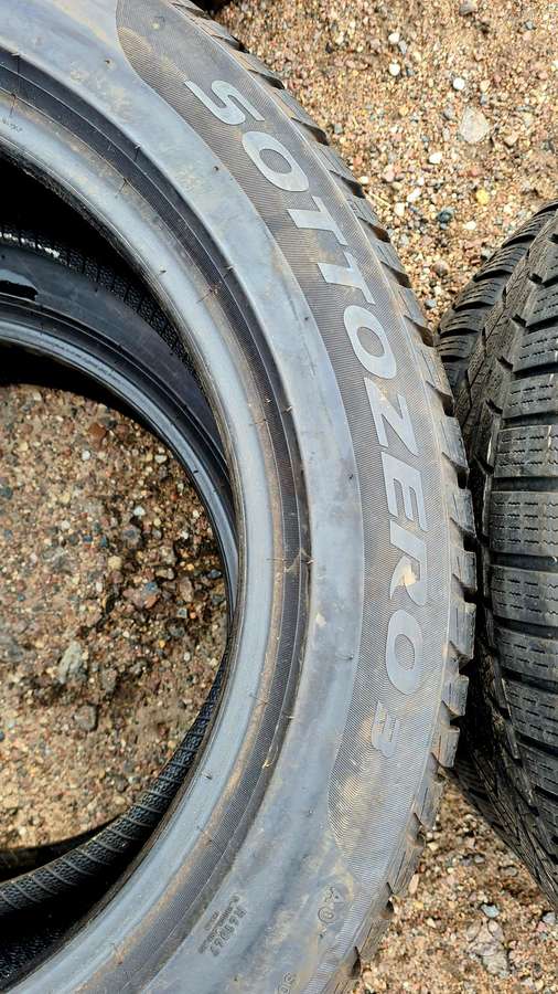 Pirelli SottoZero 3, winter 225/55 R18