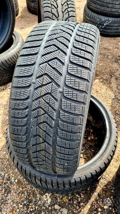 Pirelli SottoZero 3, winter 245/35 R20