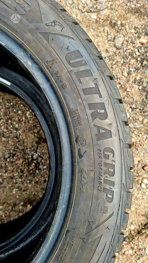 Goodyear UltraGrip Performance, žieminės 215/55 R18