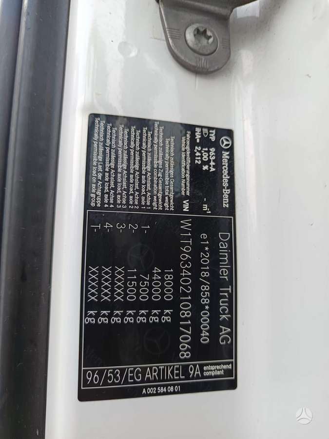Mercedes-Benz Actros L Pro Cab 1845, double sleeper