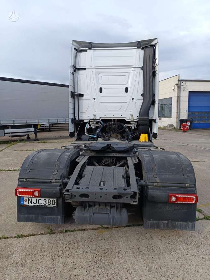 Mercedes-Benz Actros L Pro Cab 1845, double sleeper