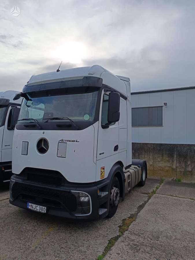 Mercedes-Benz Actros L Pro Cab 1845, double sleeper