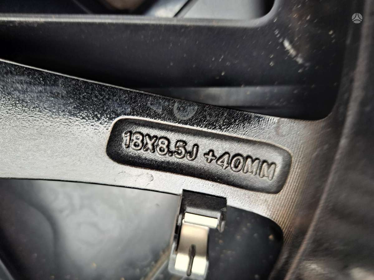 TESLA Model3, light alloy, R18