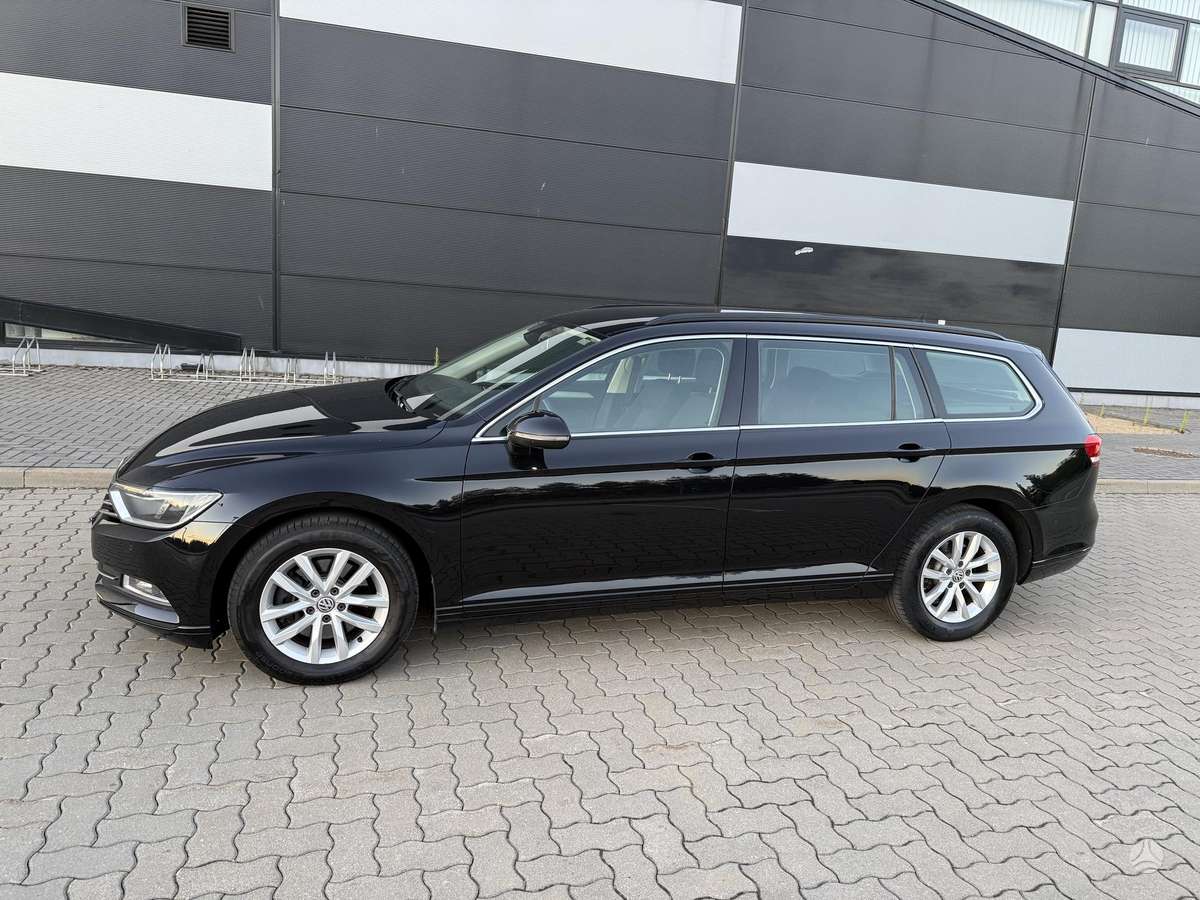 Volkswagen Passat - 4