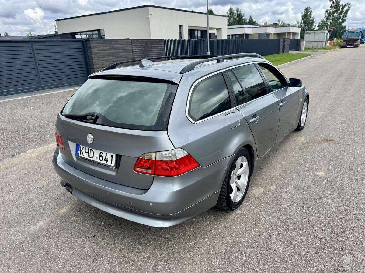 BMW 525, 2.5 l., wagon
