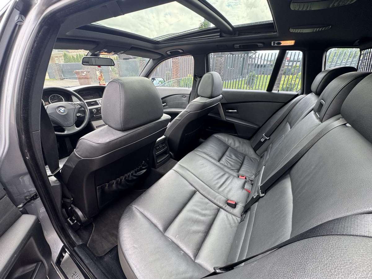 BMW 525, 2.5 l., wagon