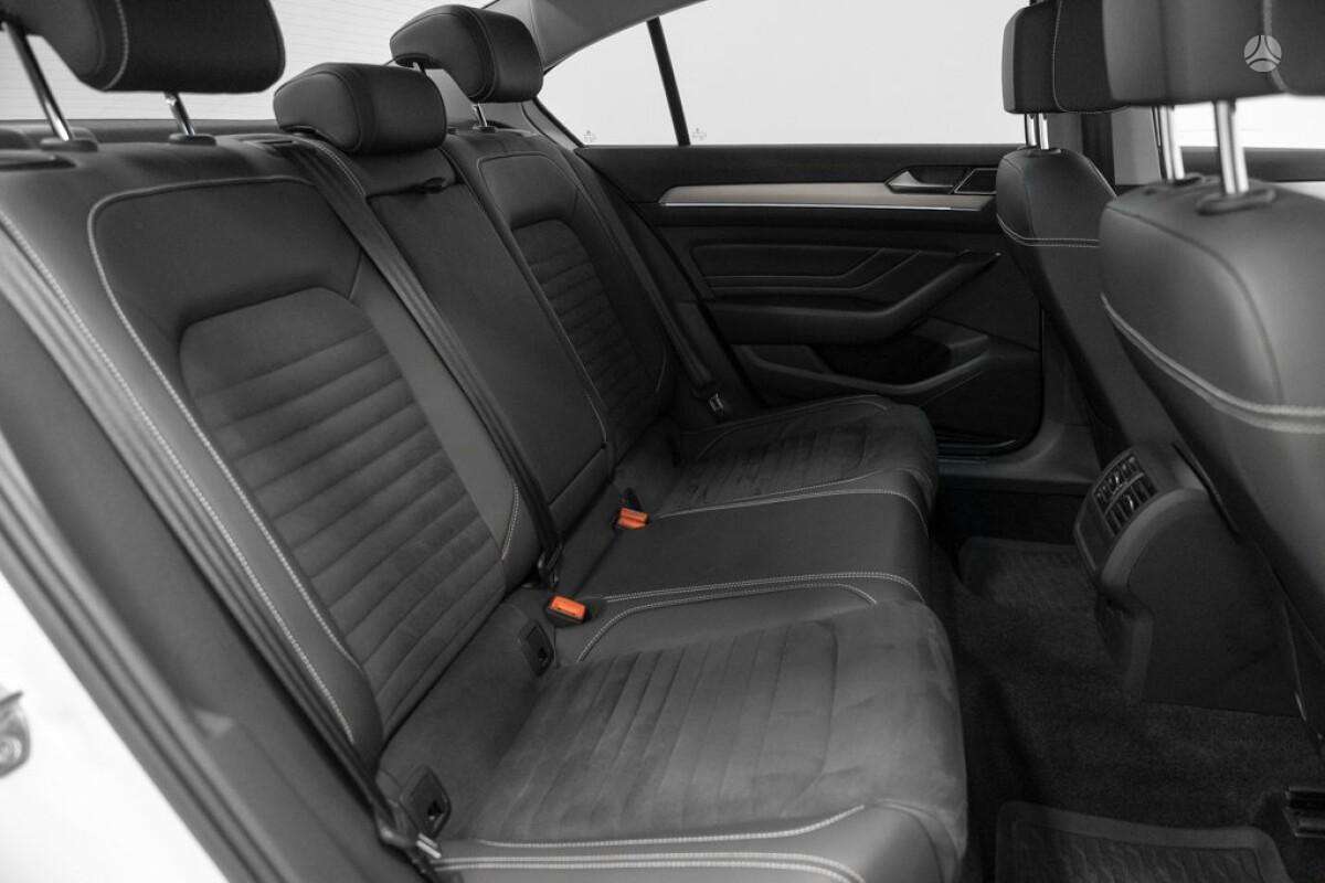 Volkswagen Passat - 8