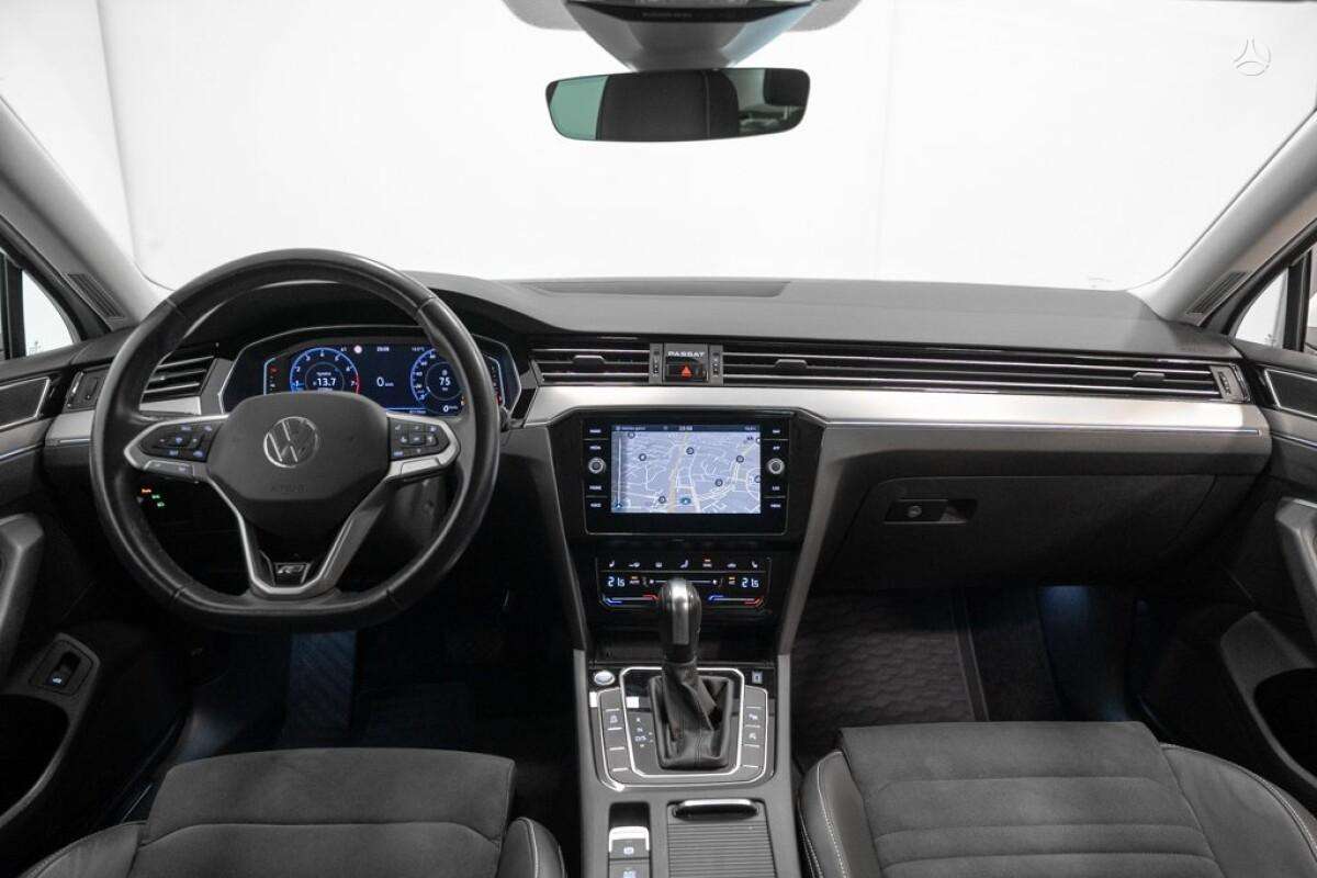 Volkswagen Passat - 9