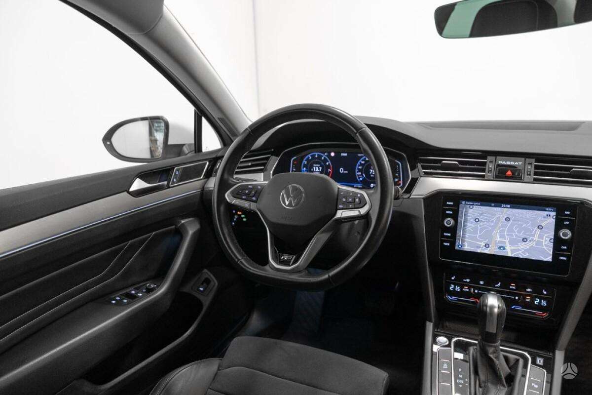 Volkswagen Passat - 10