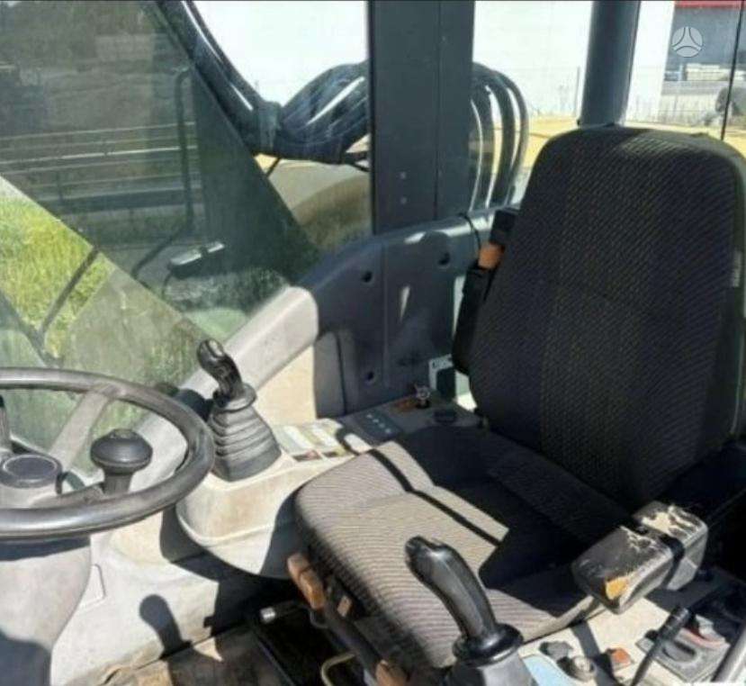 Volvo EW140, ekskavatori