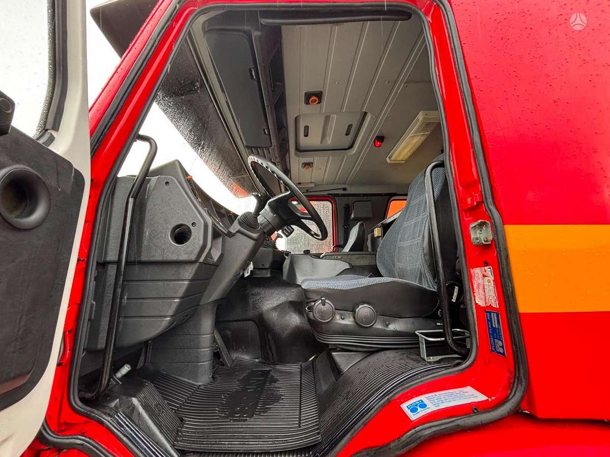 Scania P 93 4x2, kita