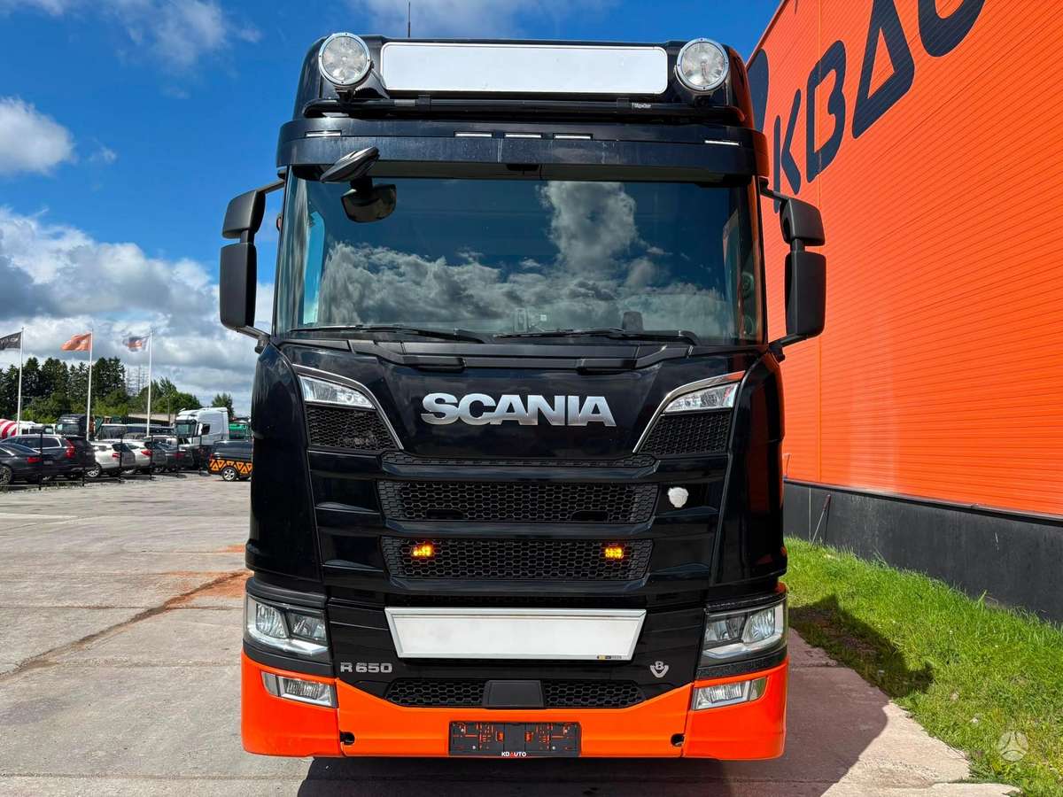 Scania R 650 6x4, single sleeper