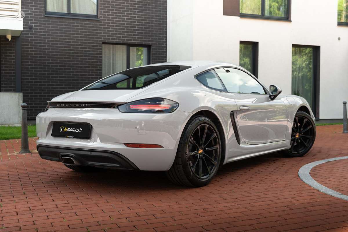 Porsche Cayman - 8