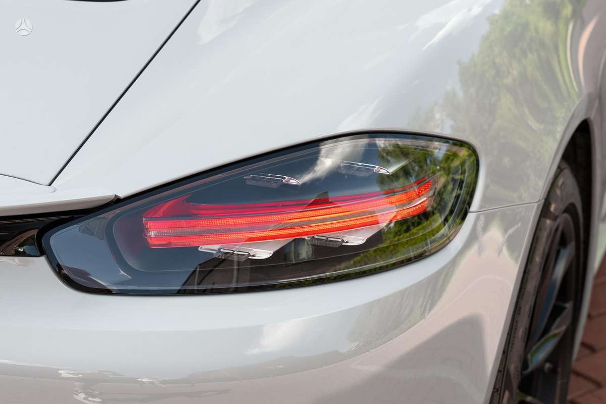 Porsche Cayman - 12
