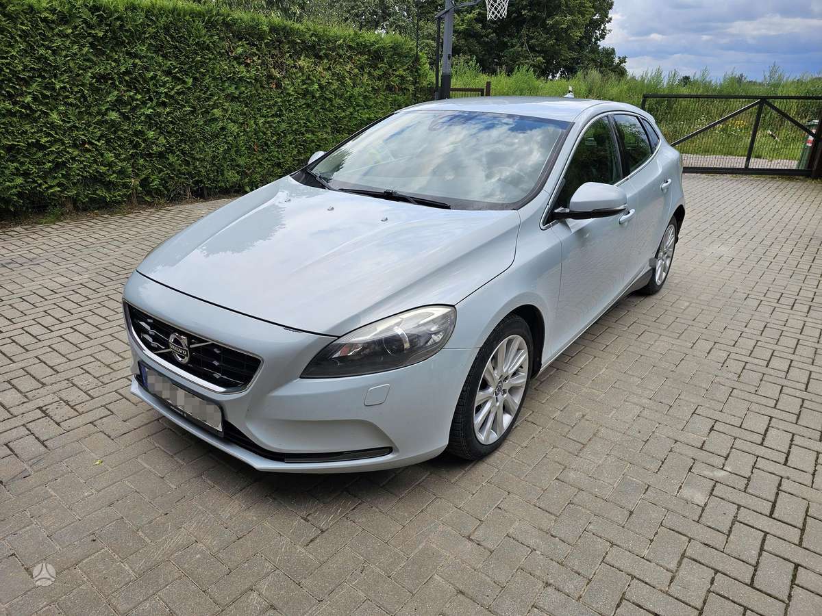 Volvo V40, 1.6 l., Хэтчбек