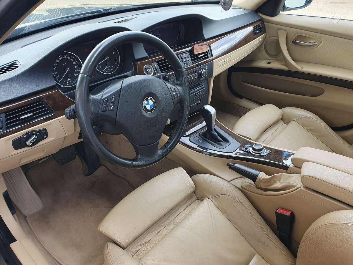 BMW 325, 3.0 l., Седан