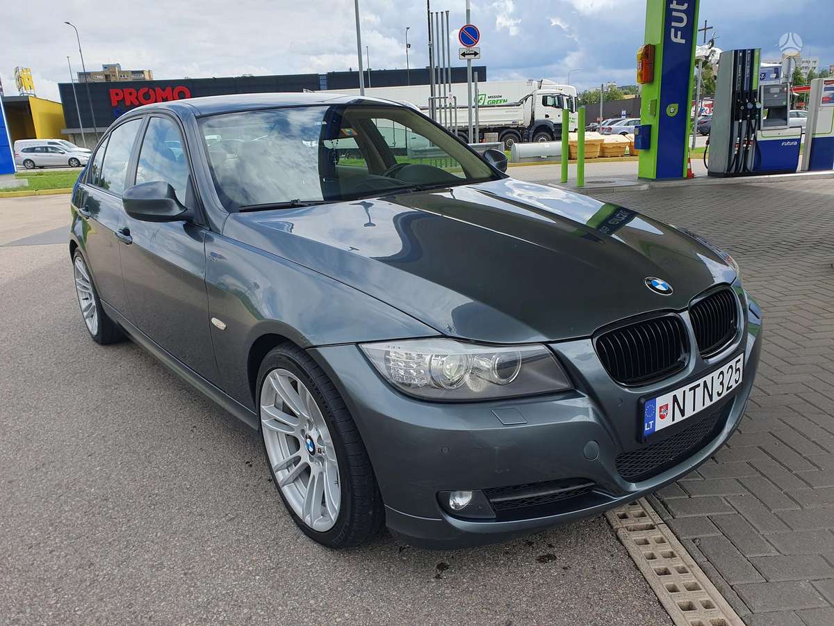BMW 325, 3.0 l., Седан