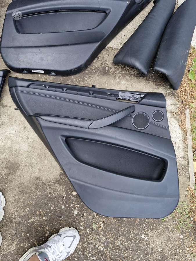 BMW X5 Eu sildomas galines uzuolaideles