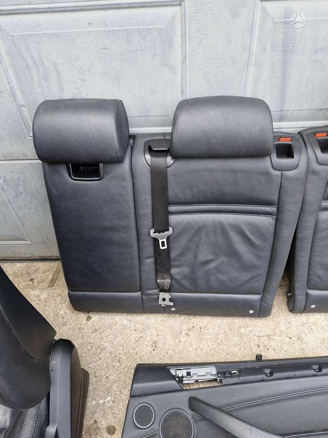 BMW X5 Eu sildomas galines uzuolaideles