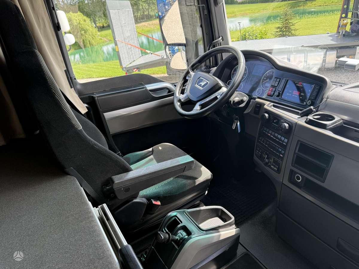 MAN TGX 26.400, auto transporters