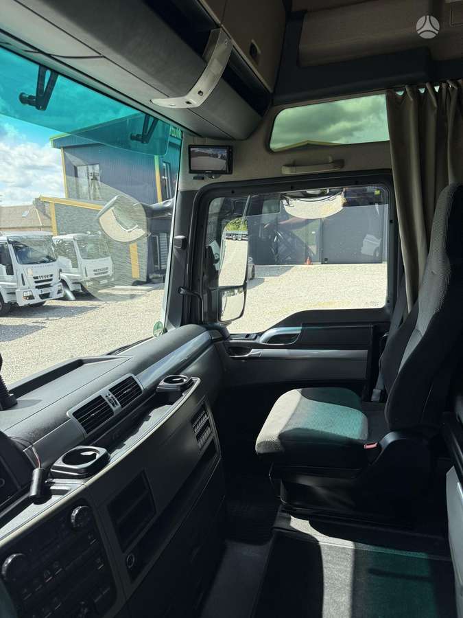 MAN TGX 26.400, auto transporters