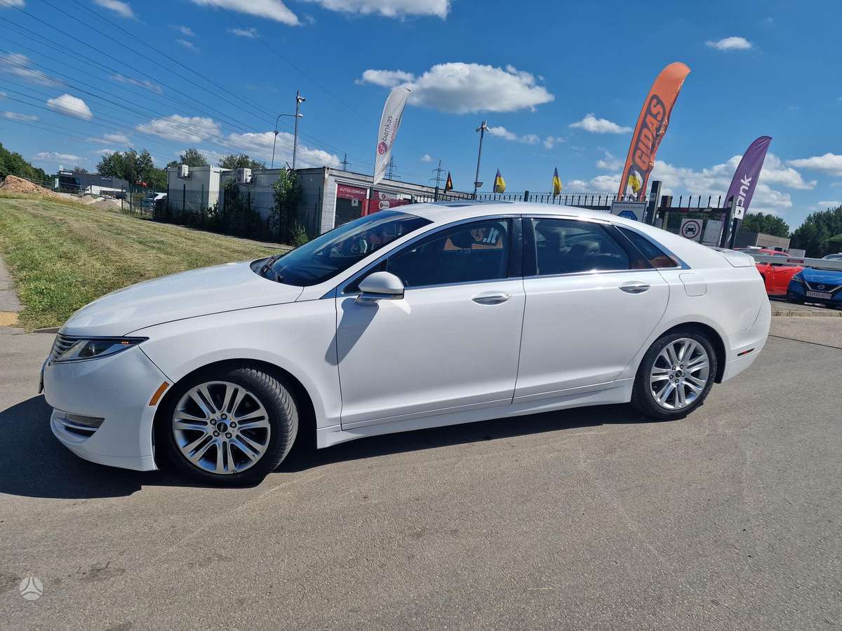 Lincoln MKZ, 3.7 l., Седан