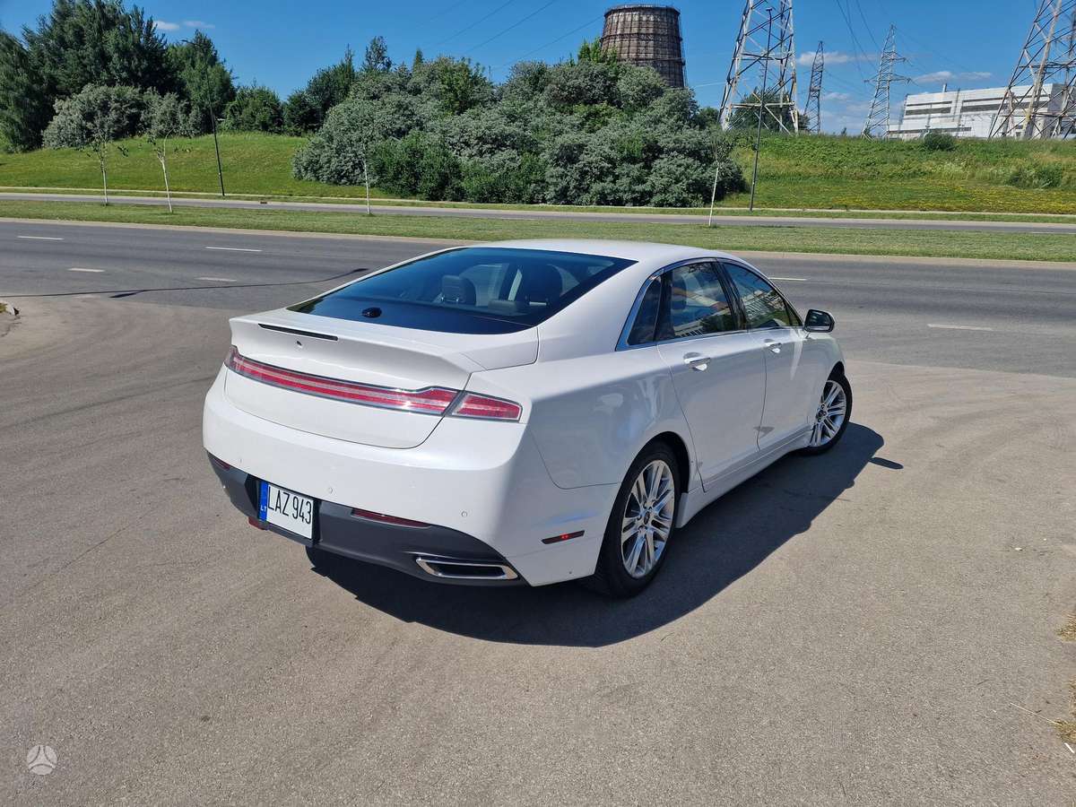 Lincoln MKZ, 3.7 l., Седан