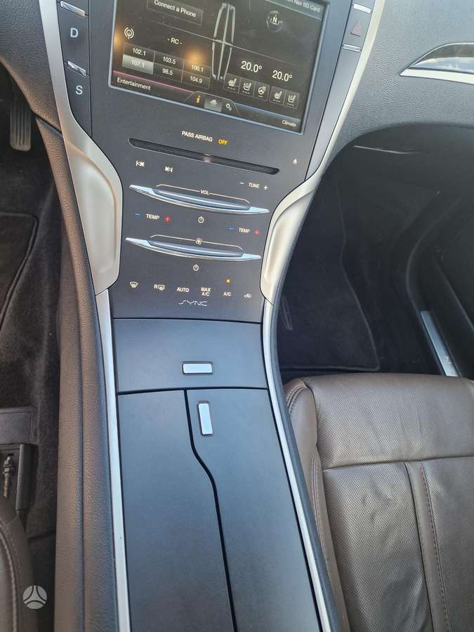 Lincoln MKZ, 3.7 l., Седан