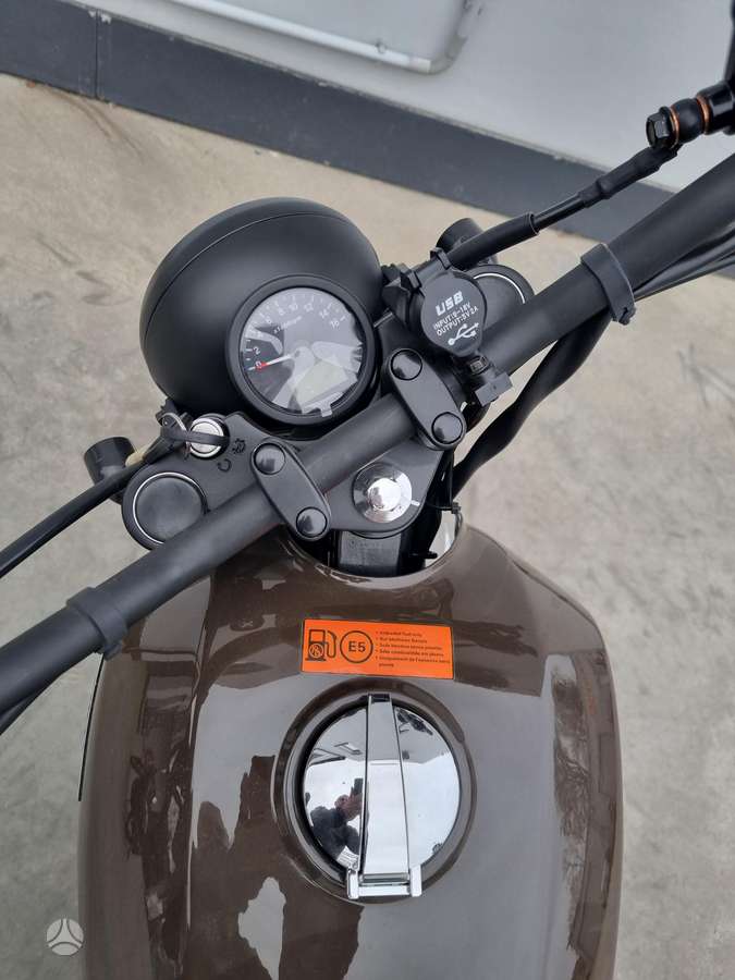 Brixton Cromwell 125 125cc, street / classic