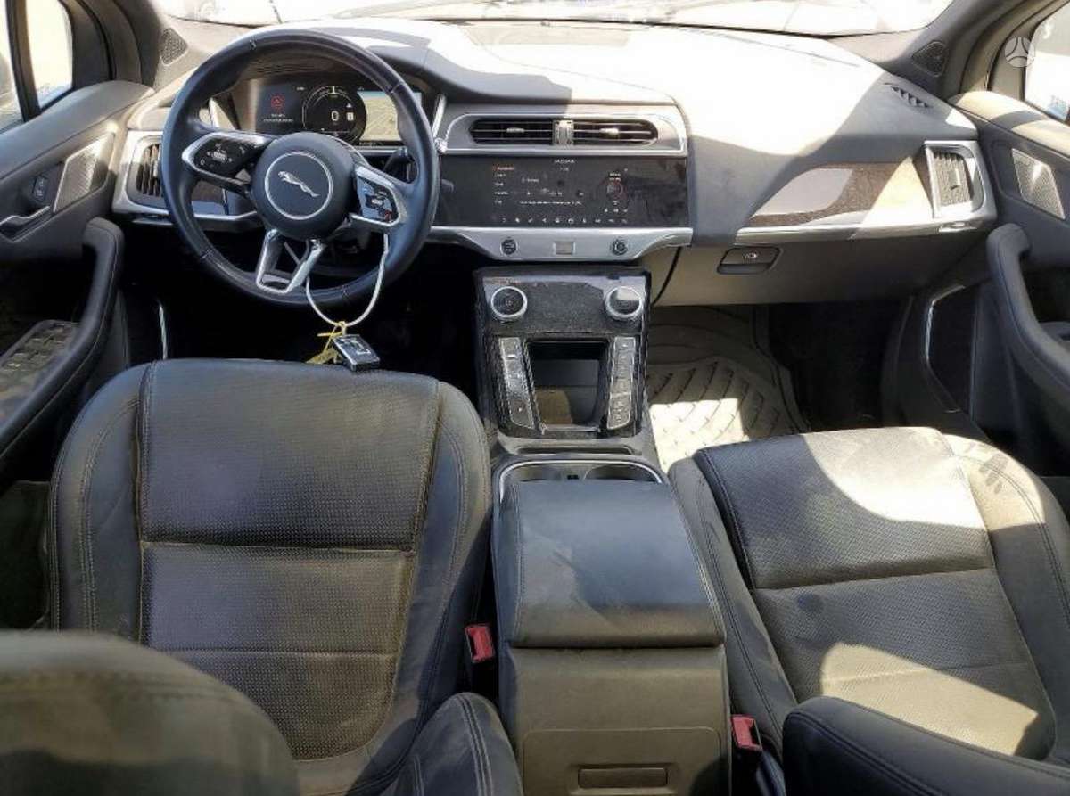 Jaguar I-Pace, 294 кВт·ч, Хэтчбек