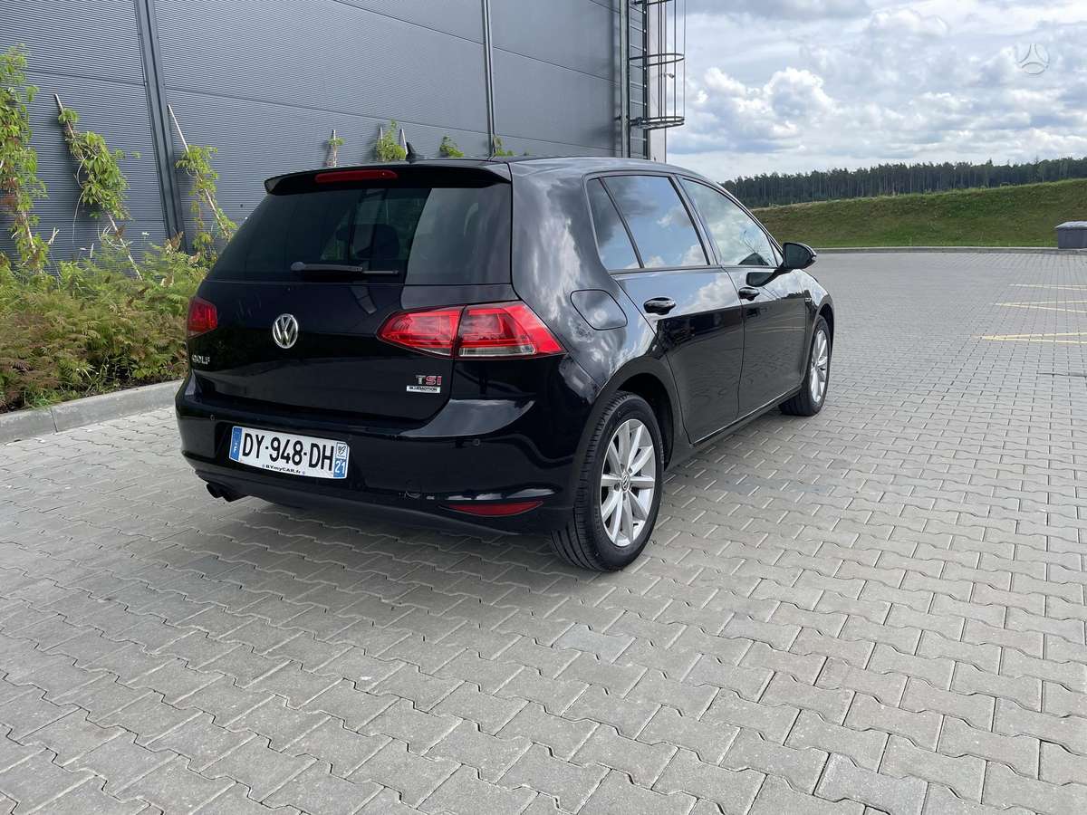 Volkswagen Golf - 4