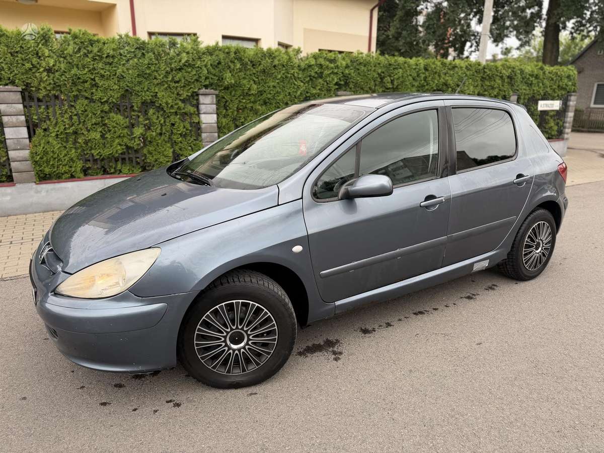Peugeot 307, 1.4 l., Седан