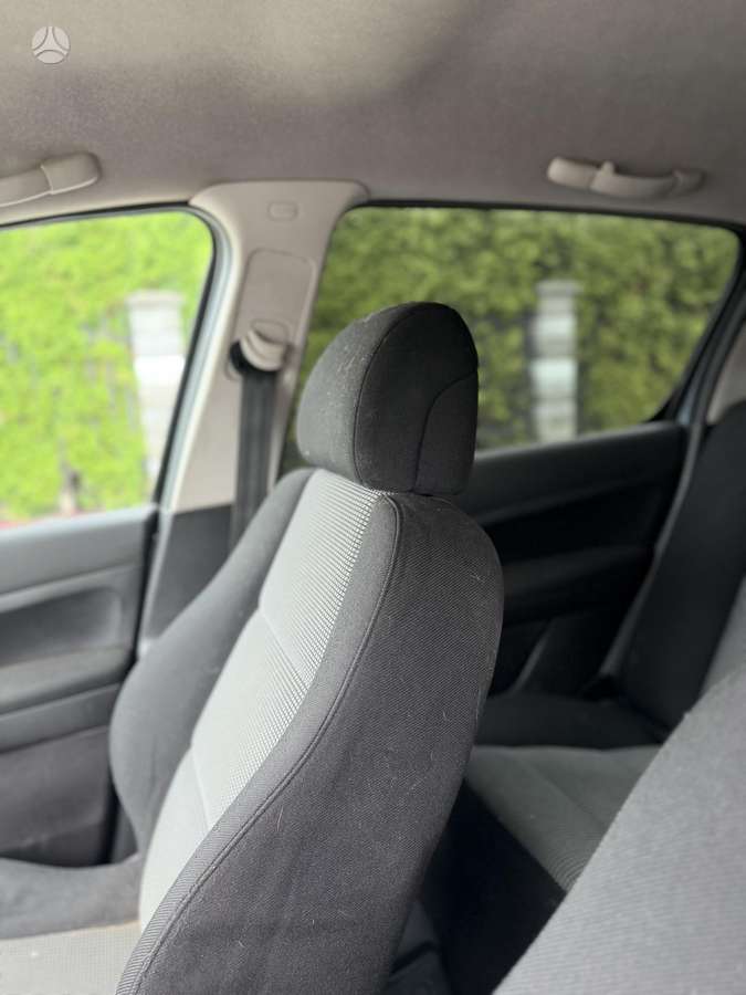 Peugeot 307, 1.4 l., Седан