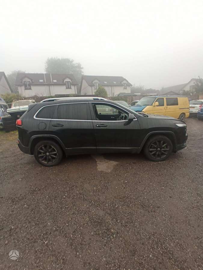 Jeep Cherokee rezerves daļās