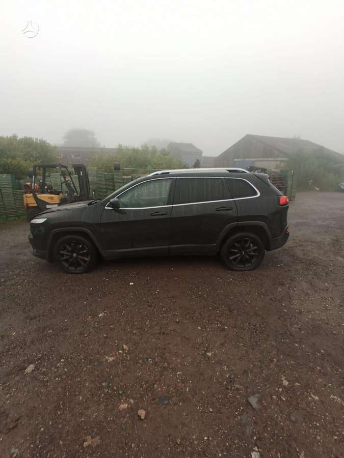 Jeep Cherokee dalimis